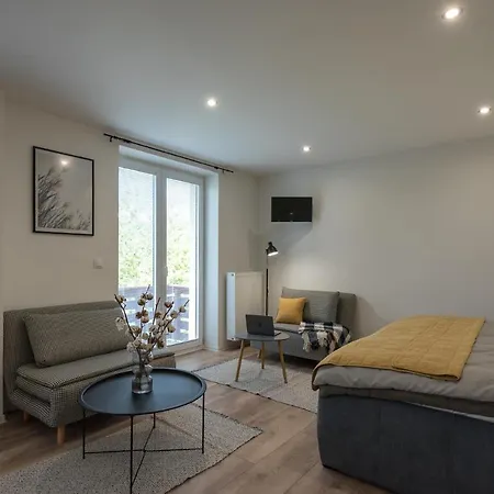 Symple Aparthotel