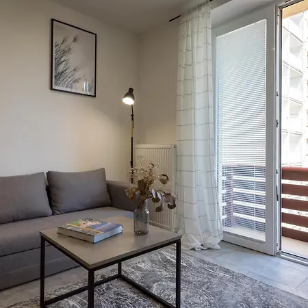 Apartahotel Symple 3*