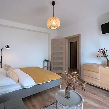 Symple Aparthotel 3*